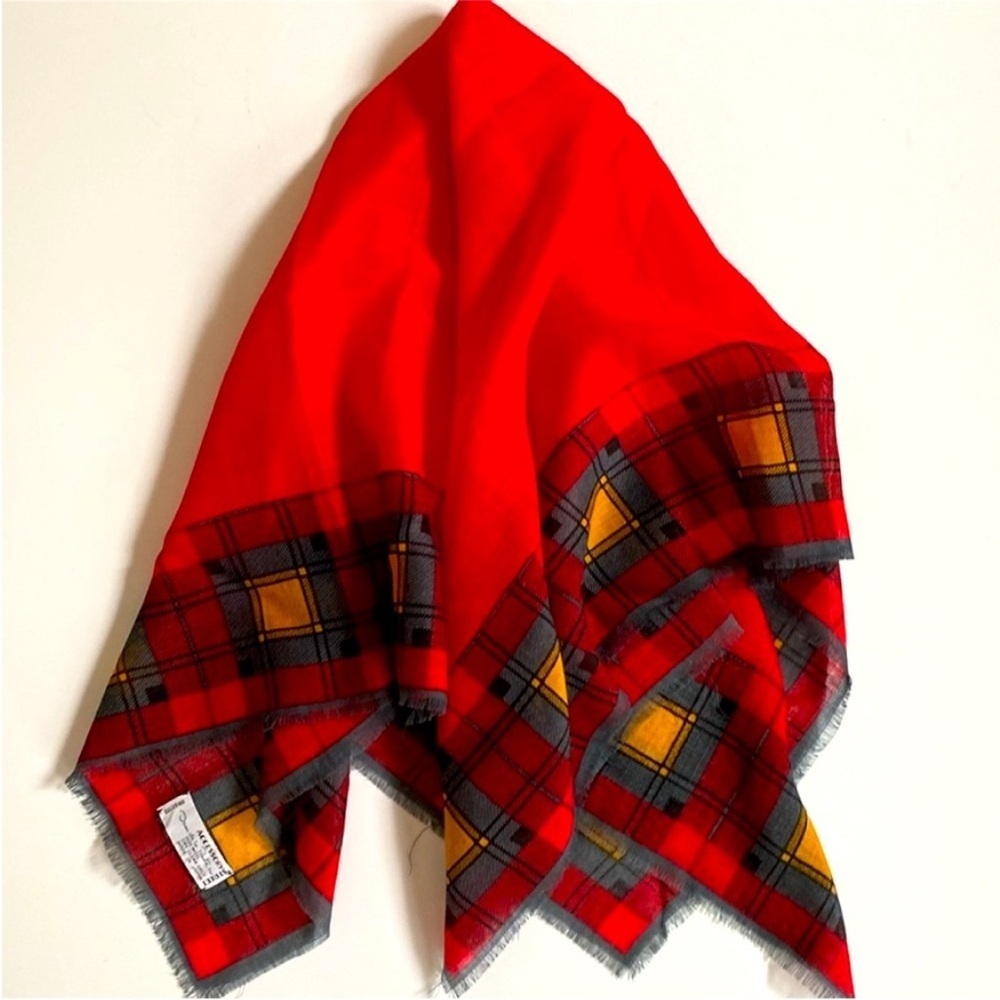 Oscar de la Renta 100% Wool Red Scarf